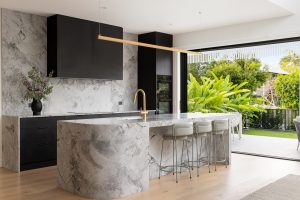 lindona paddington 13